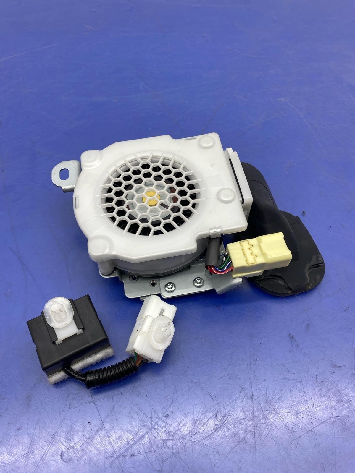 2014-2019 TOYOTA HIGHLANDER OEM FRONT RIGHT SEAT BLOWER & HEATER SET 858600E020