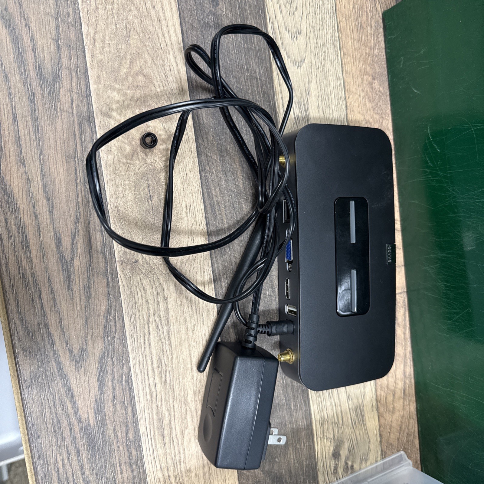Barco Wireless Presentation System CSM-1 R9861008 ClickShare Used *Read*