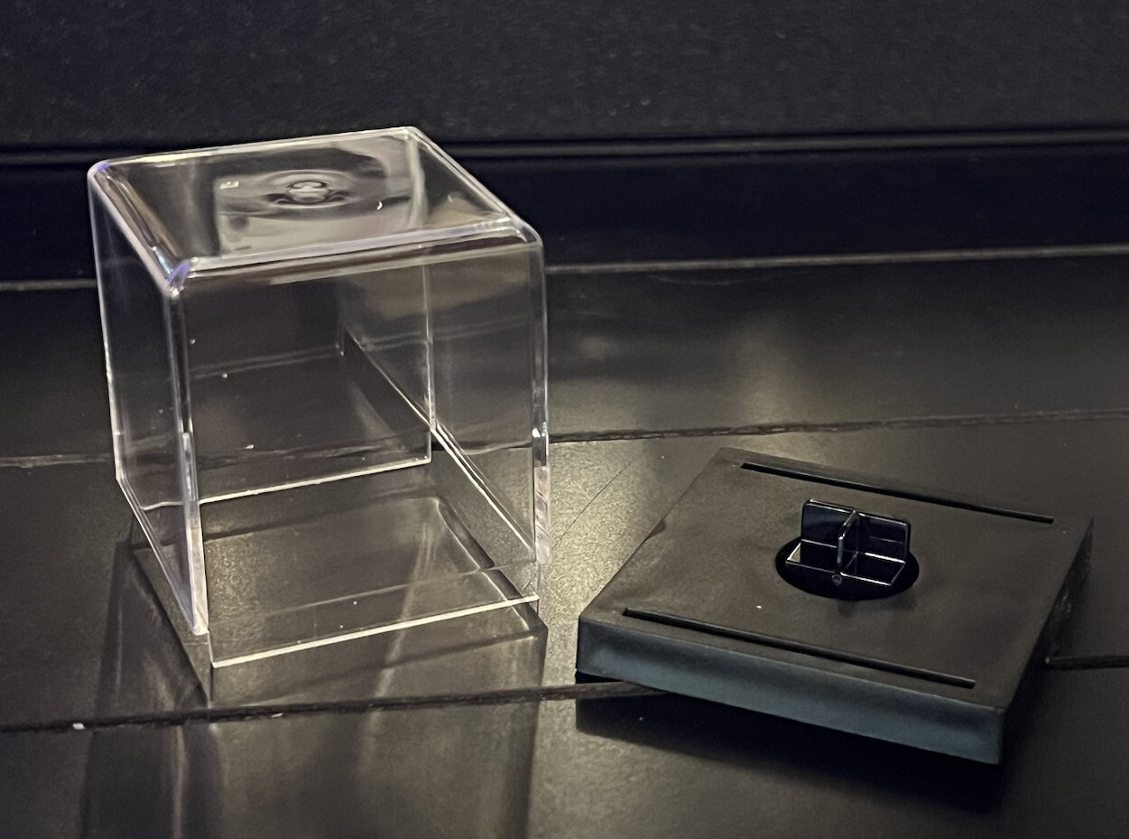 Studless Display Case For Single LEGO Minifigure