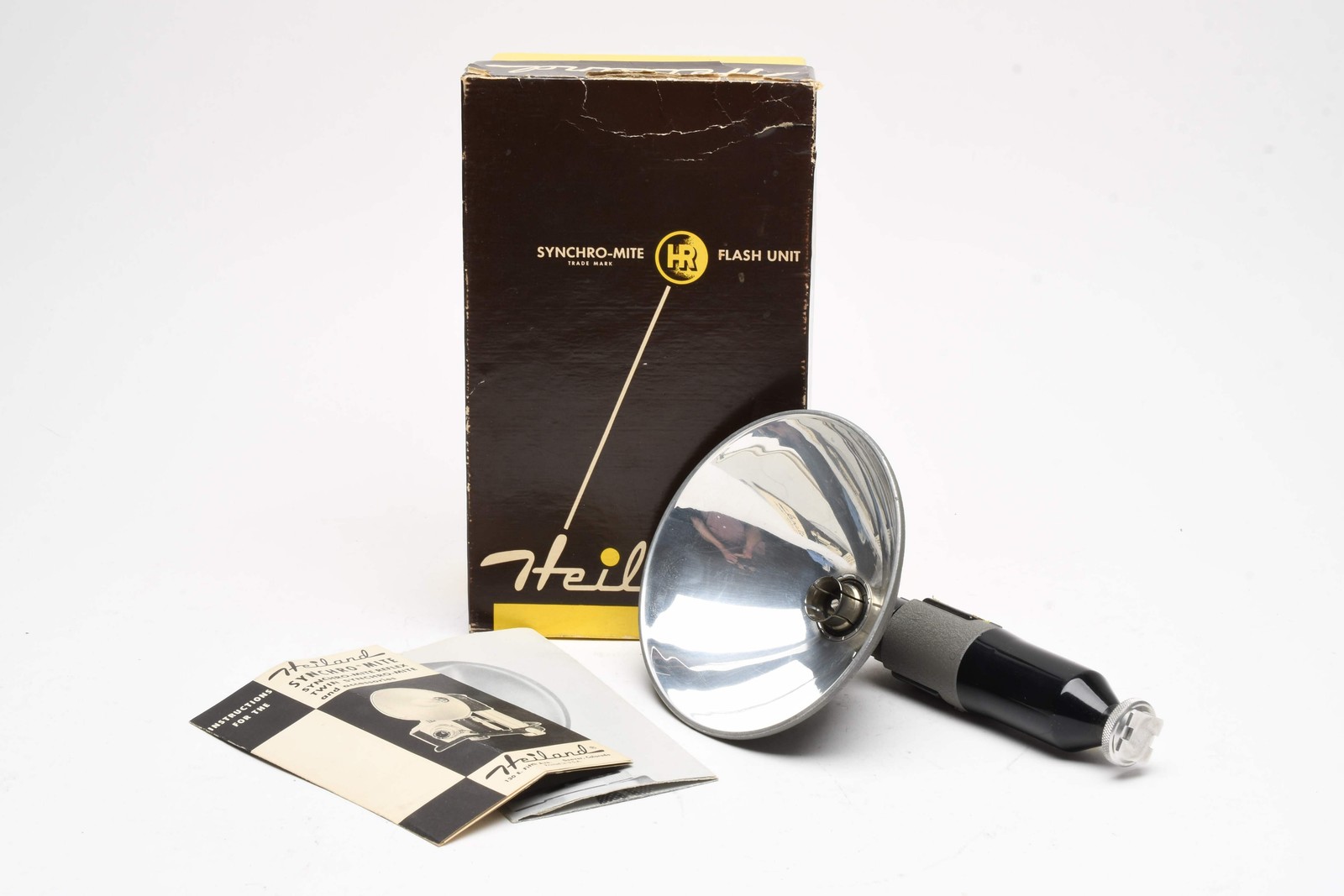 Heiland Synchro-Mite Flash reflector w/handle, Boxed, Very clean