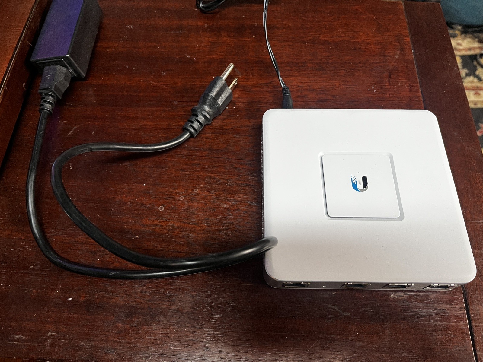 Ubiquiti Networks USG Unifi Security Gateway Router/Firewall WITH AC ADAPTER