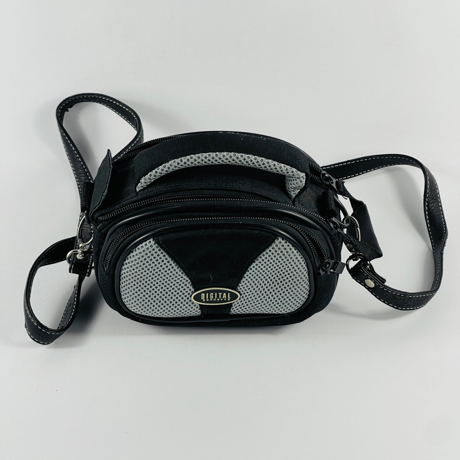 Digital Concepts Camera Bag Padded Travel Bag Zip Closure Carry Strap