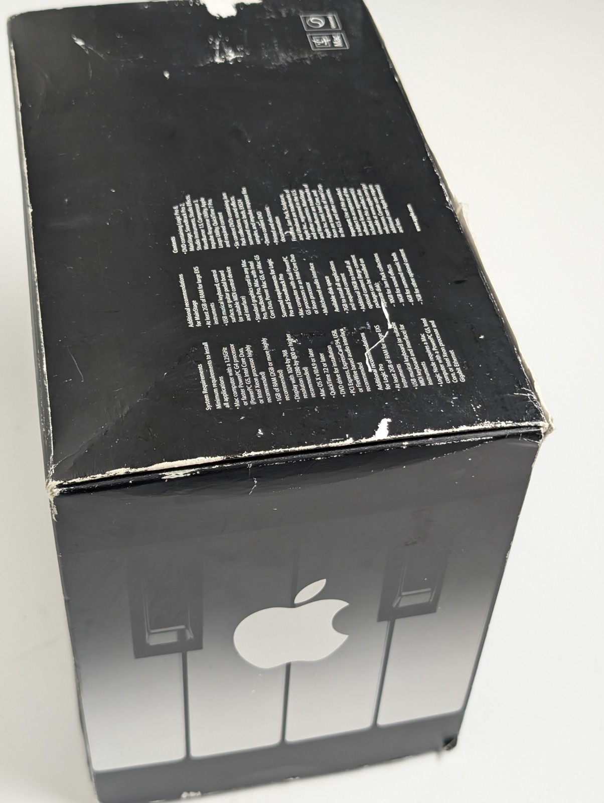 Apple Logic Studio Logic Pro 8 Box Set CDs Manuals Legacy Mac READ