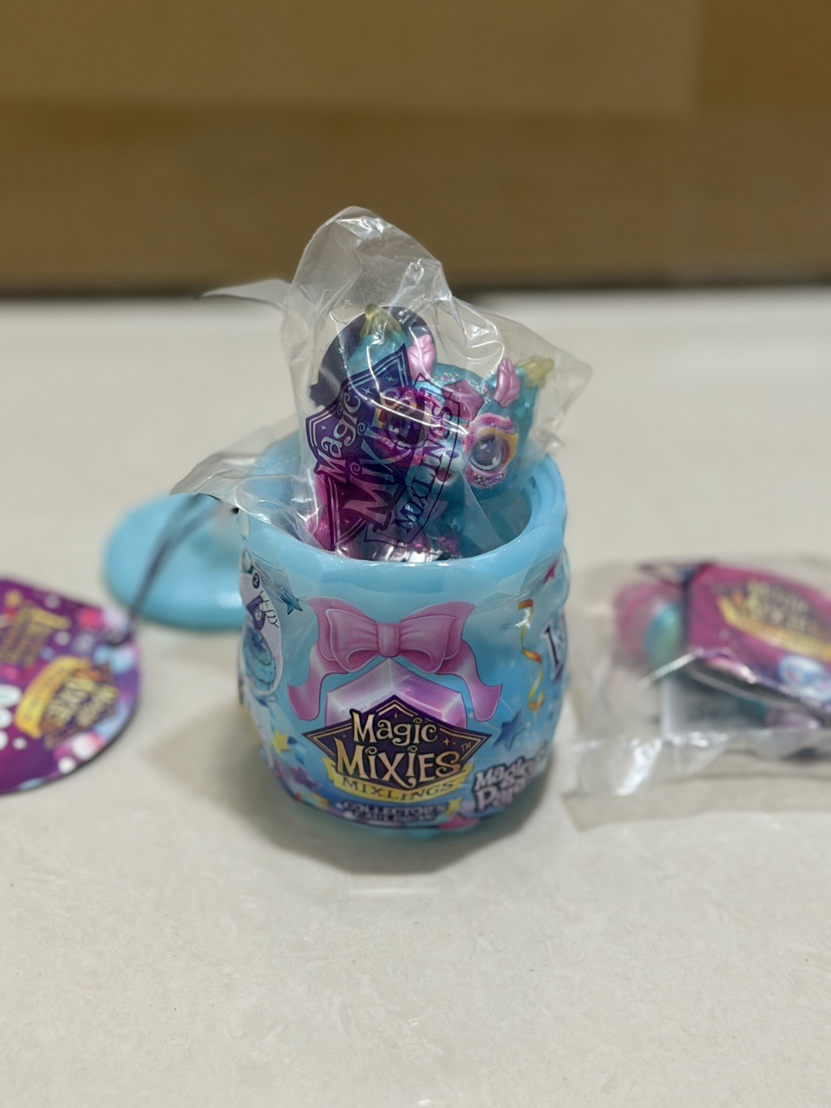 Limited Edition Magic Mixies XANDER - Series 4