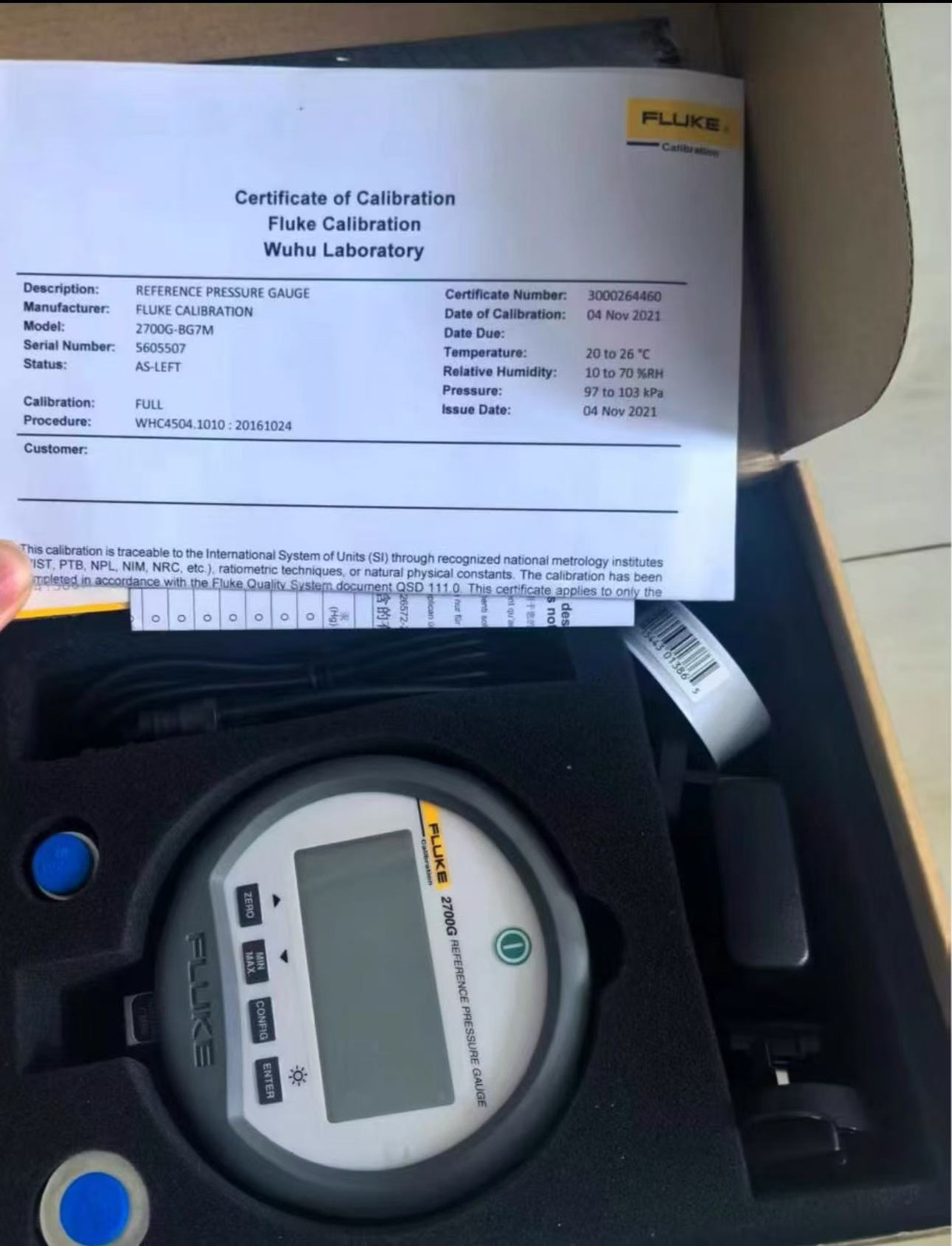 Fluke 2700G-Bg7m/C Digital Test Pressure Gauge, 0 To 1000 Psi, 4 1/4 In Dial,
