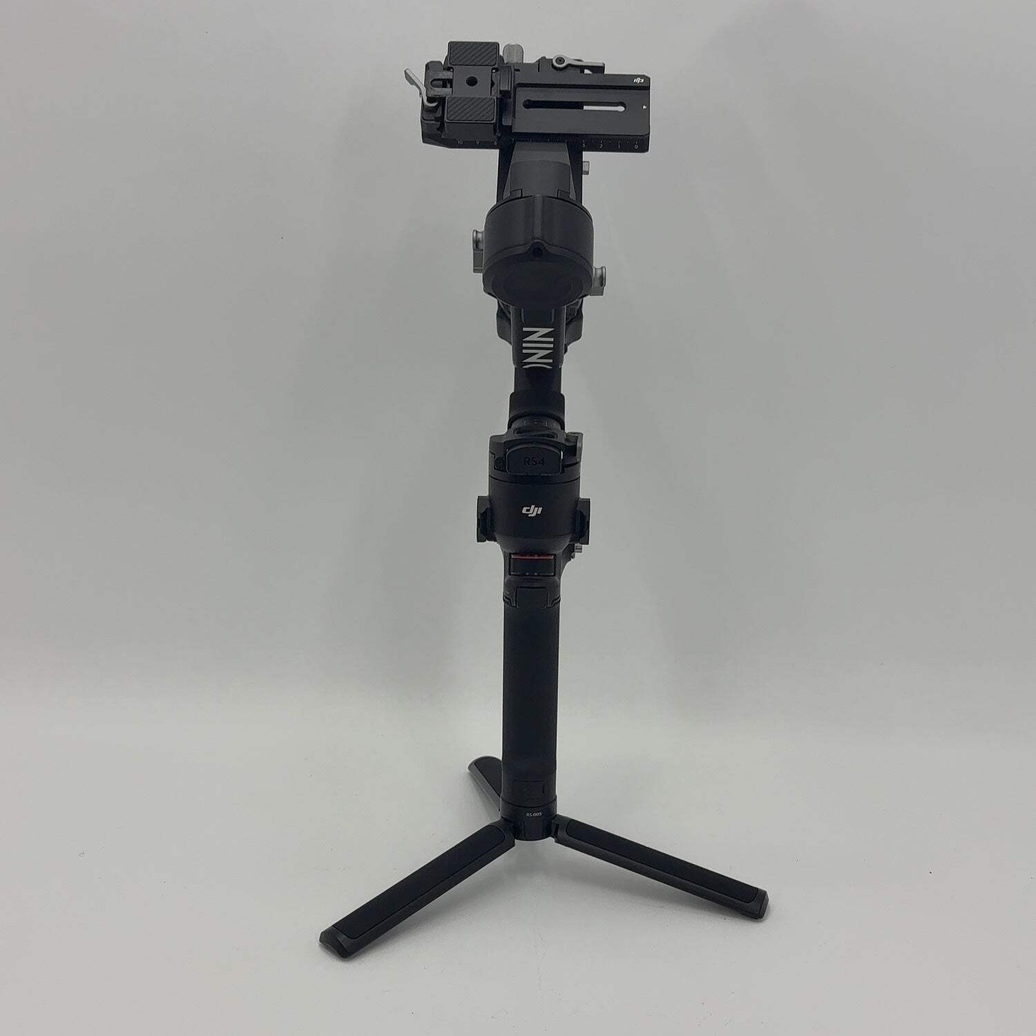 DJI RONIN RS 4 PRO 3 Axis Motorized Camera Stabilizer