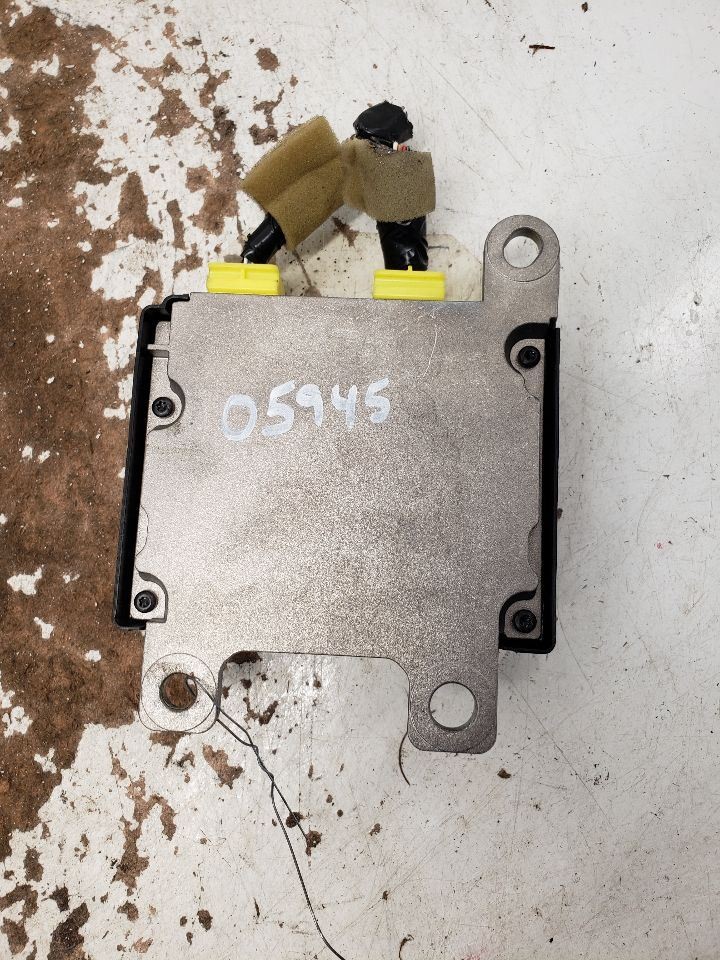 2016 Nissan Maxima Control Module ab Under Console OEM 1402524