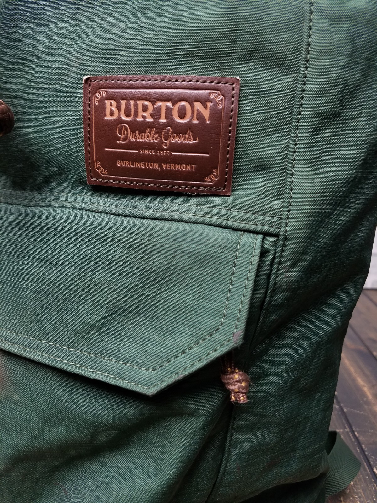 Burton Backpack Rucksack Drawstring Large Side Opening Snowboard GREEN 19x11x6