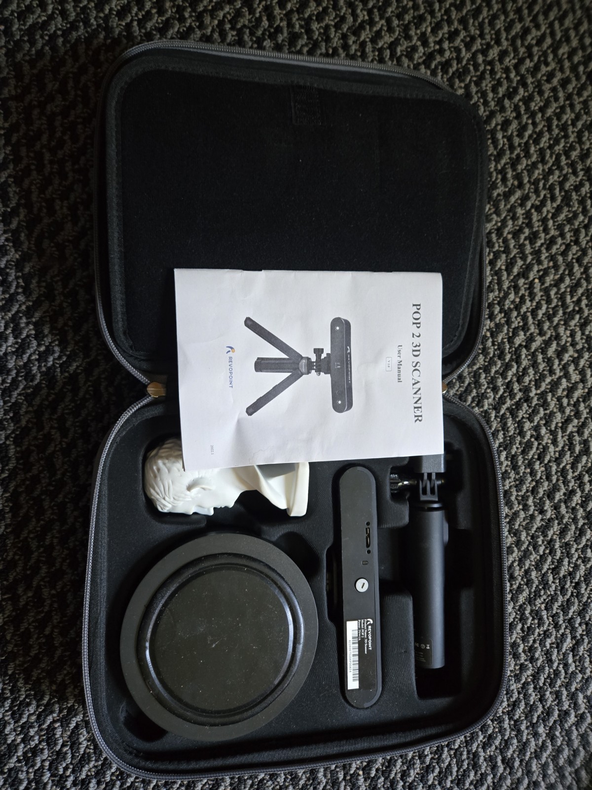 Revopoint POP 2 3D Scanner Kit with Tripod & Carrying Case