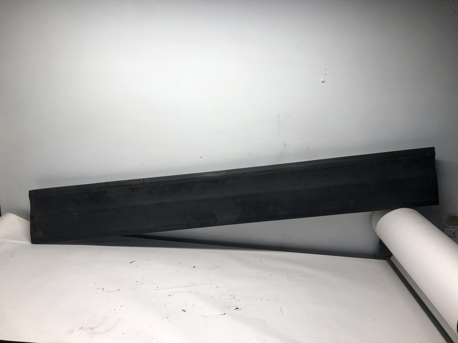 Peterbilt 579 BLACK Left/Driver RUBBER ONLY Side Fairing/Cab Extender - Used