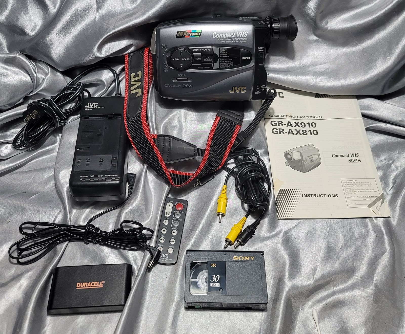 JVC VHS-C GR-AX910U 16X OPTICAL VIDEO CAMERA RECORDER CAMCORDER - READ - #33