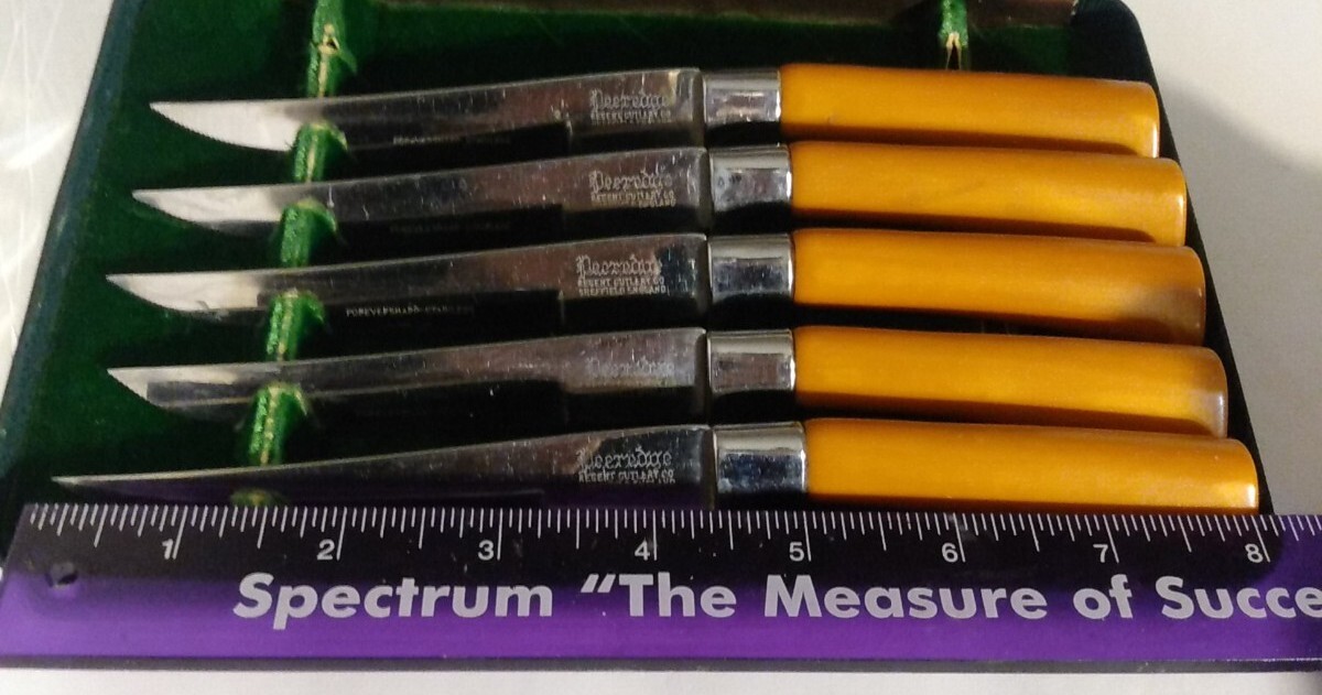 Steak Knives ORIGINAL BOX Sheffield England Forever Sharp BAKELITE? 5 -1 MISSING
