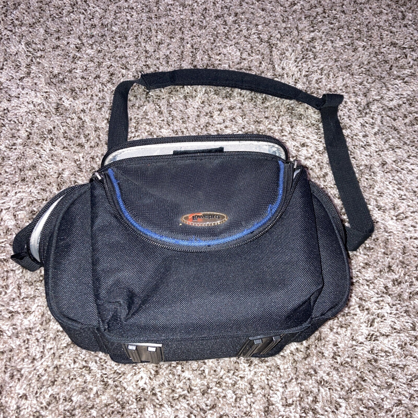 Lowepro MX 200 Camera Case Bag Black With Shoulder Strap