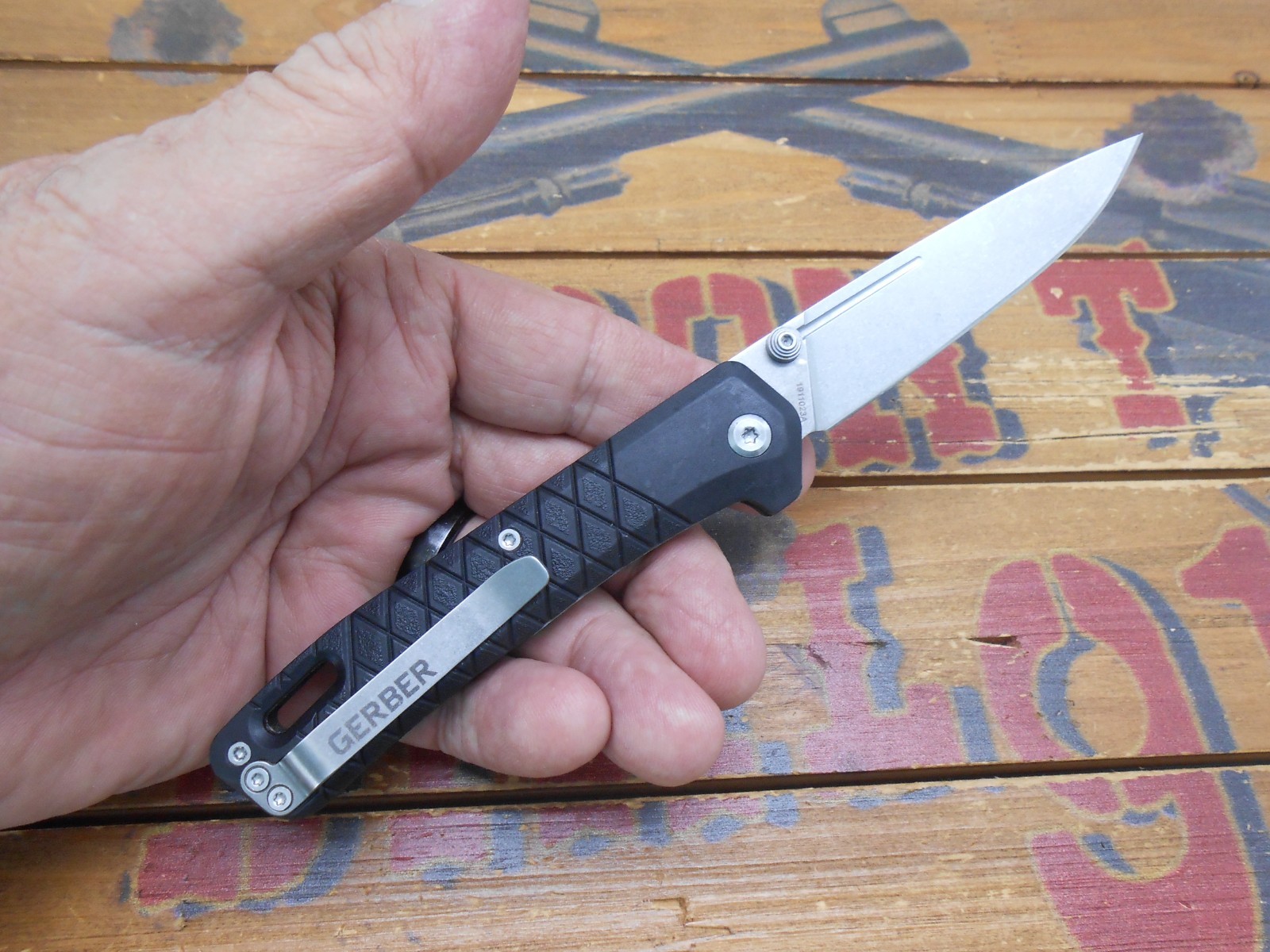 Gerber Zilch Pocket Knife Liner Lock Plain Edge Blade