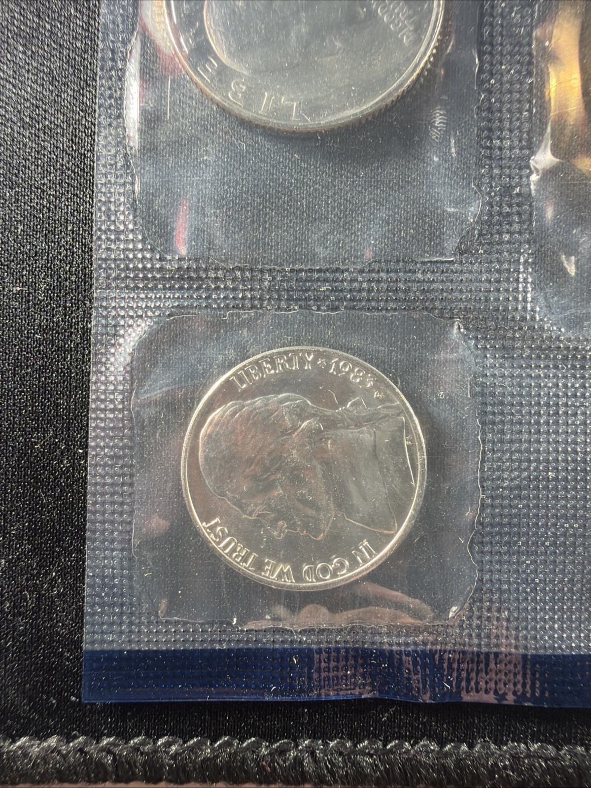 1983 Philadelphia Souvenir Mint Set W/ Envelope