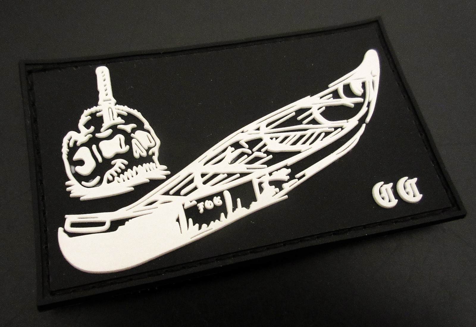 RARE AUTHENTIC FORWARD OBSERVATIONS GROUP FOG PVC CANOE CLUB PATCH BLACK & WHITE