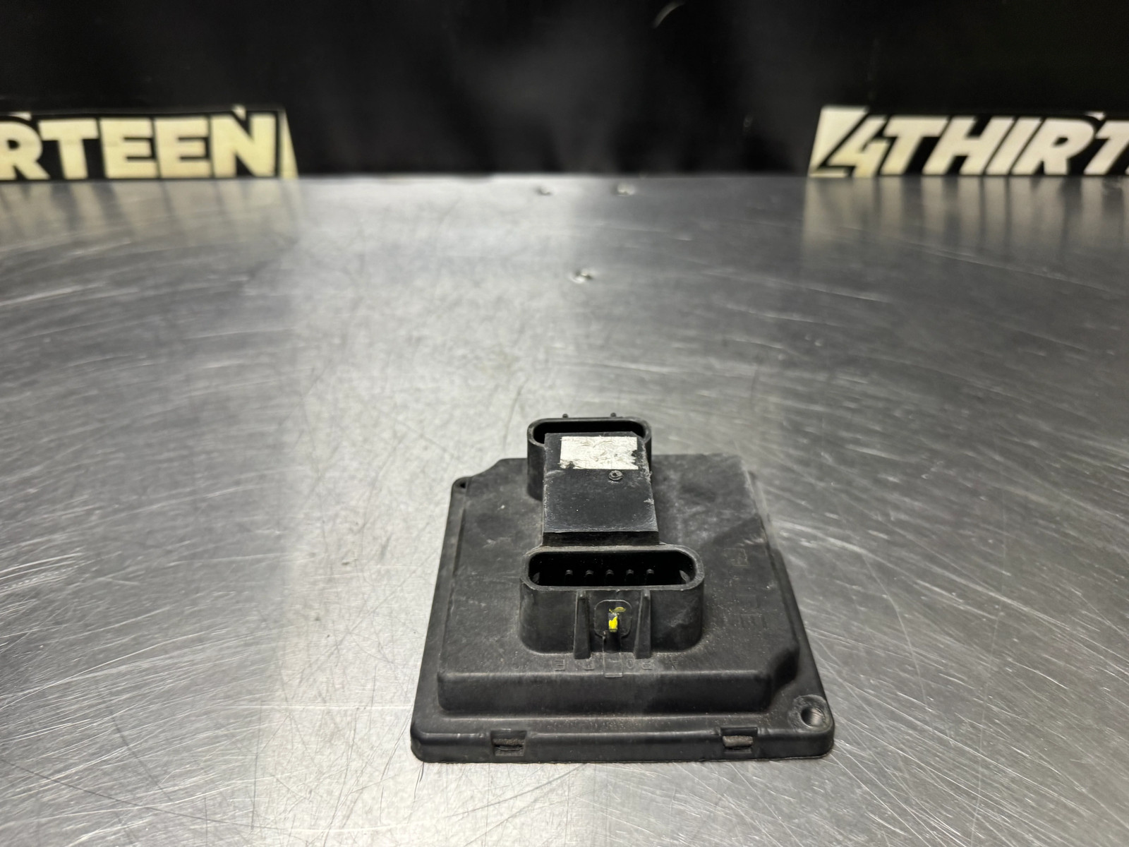 1997-2004 CORVETTE C5 USED OEM HEADLIGHT CONTROL MODULE #N242