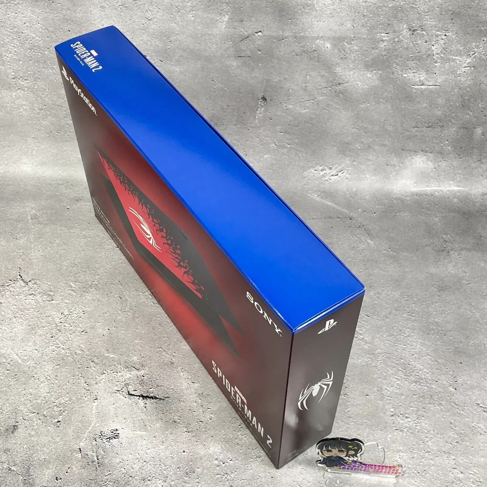 PS5 Marvel's Spider-Man 2 Limited Edition DualSense Controller and Console Cover