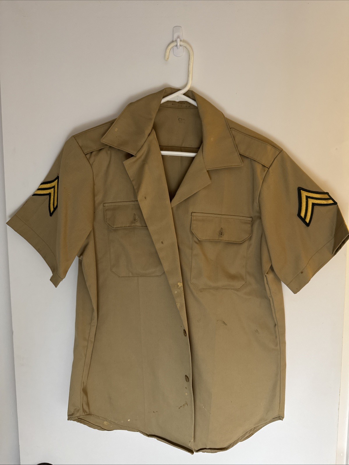 Vintage 1977 US Army - Men's Uniform Medium Tan 445 Short Sleeve Shirt
