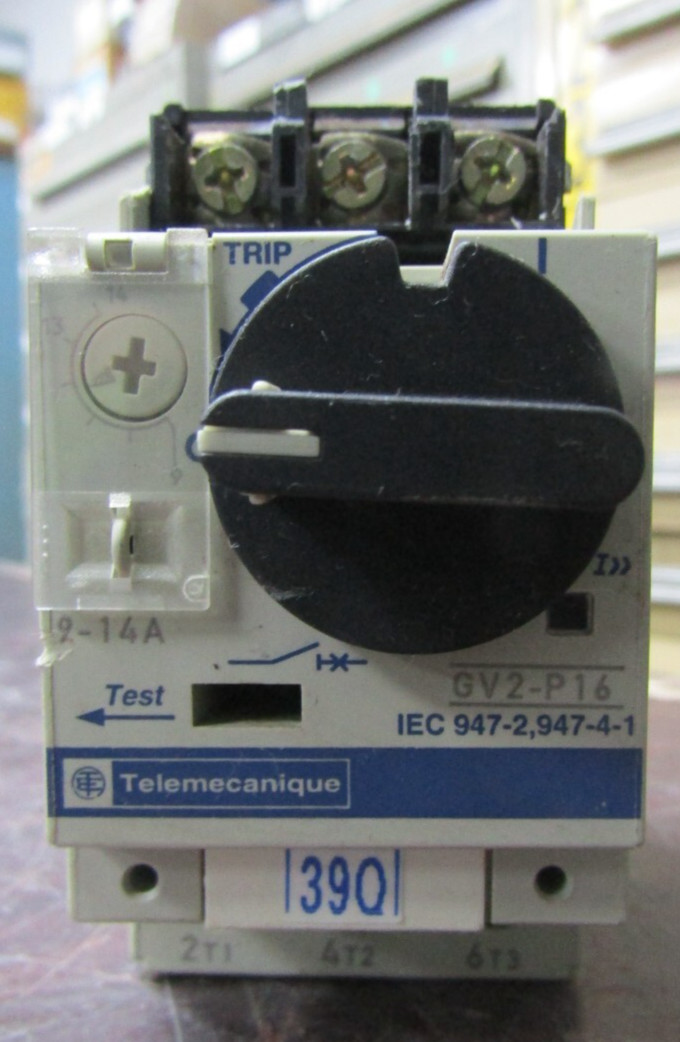 😀 TELEMECANIQUE 9-14 AMP MOTOR CIRCUIT BREAKER 3 POLE 600 VAC GV2-P16 -FLAW