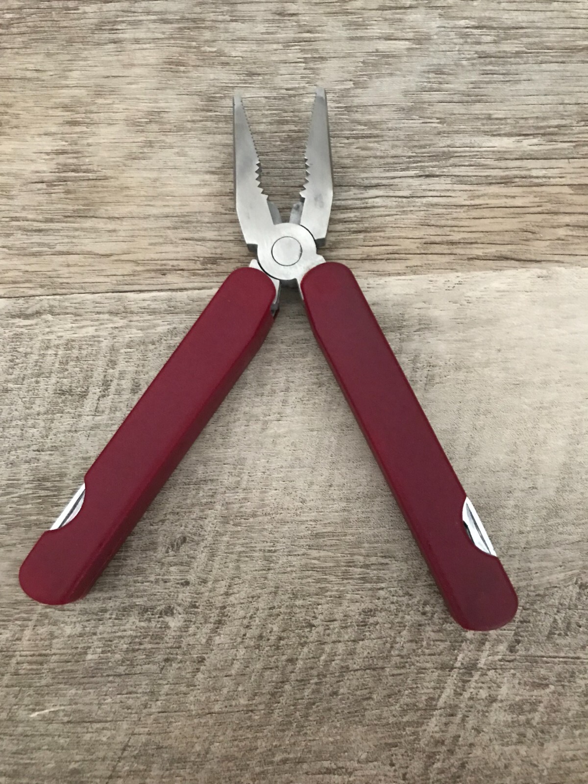 Multi Tool, Pliers, File, Saw, Knife