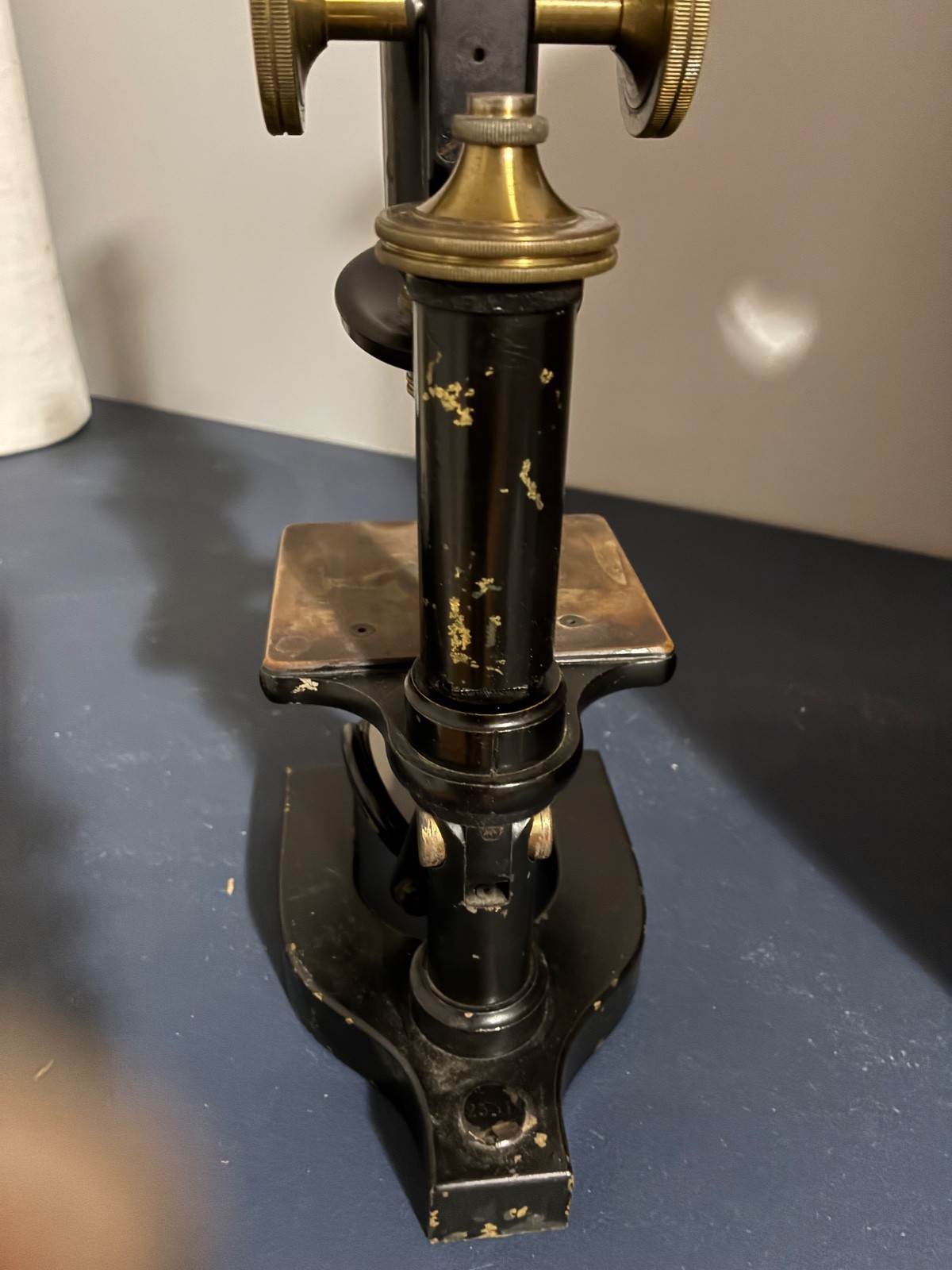 Antique black & brass Welch Brass Microscope w/ Wood Box