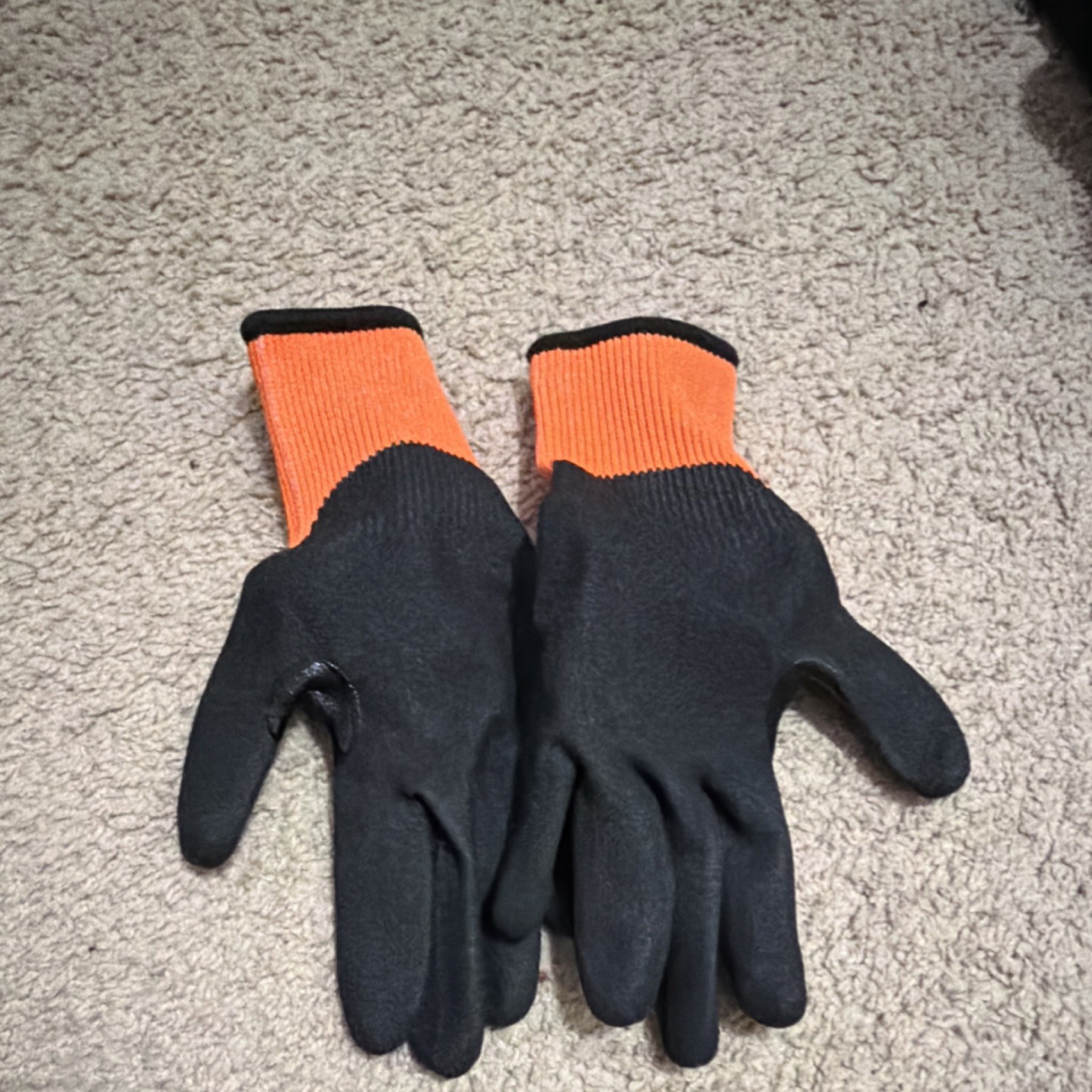 Milwaukee Cut Level 3 SMARTSWIPE Nitrile Work Gloves XL Orange Black
