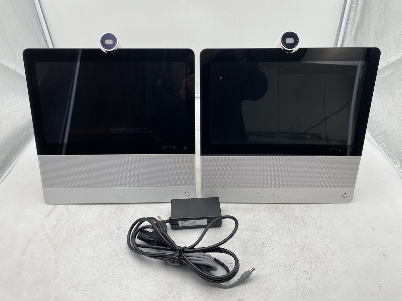 LOT OF 2 Cisco DX70 Video Conferencing 14" Monitor w/ 1x Power Adapter