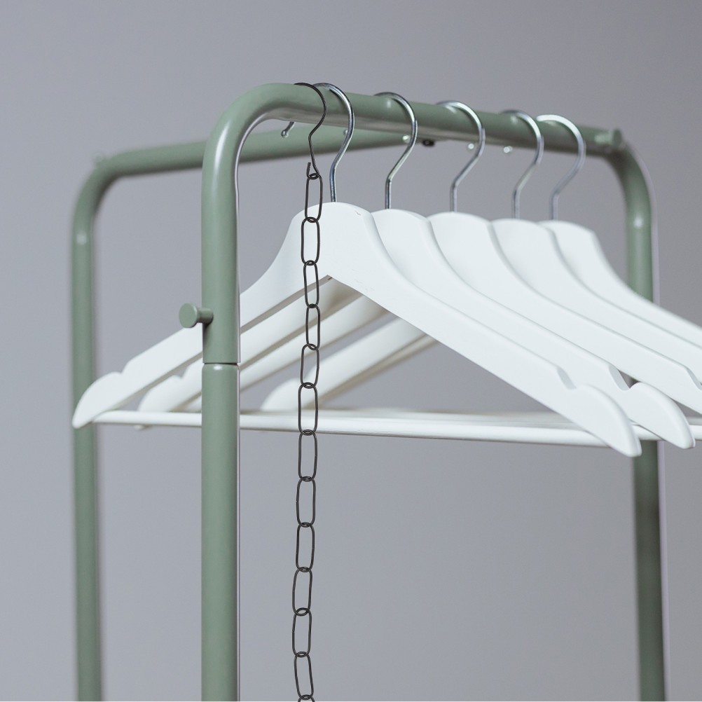 Black Iron Chain for Clothes Display Market Hanging Chain with Practical Hooks