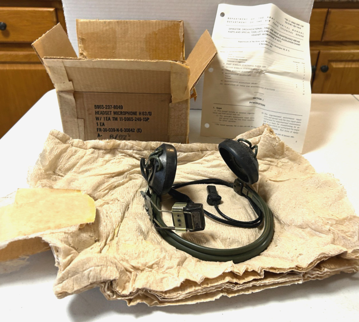 Vintage Air Force Aviation Military Headset Microphone H63 /U New Old Stock