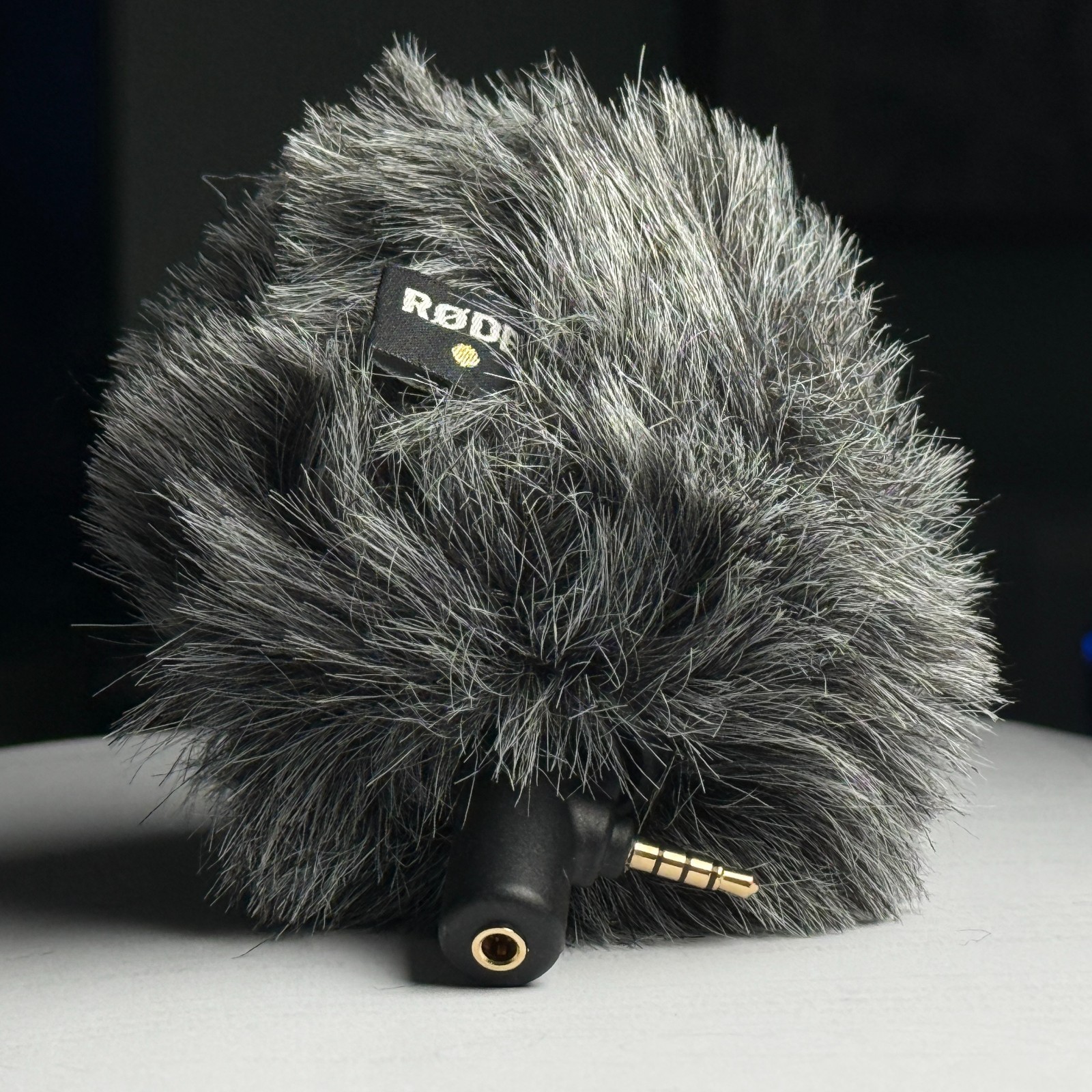 RODE VideoMic Me 3.5mm TRRS Directional Mic iPhone iPad Windshield Box NEW