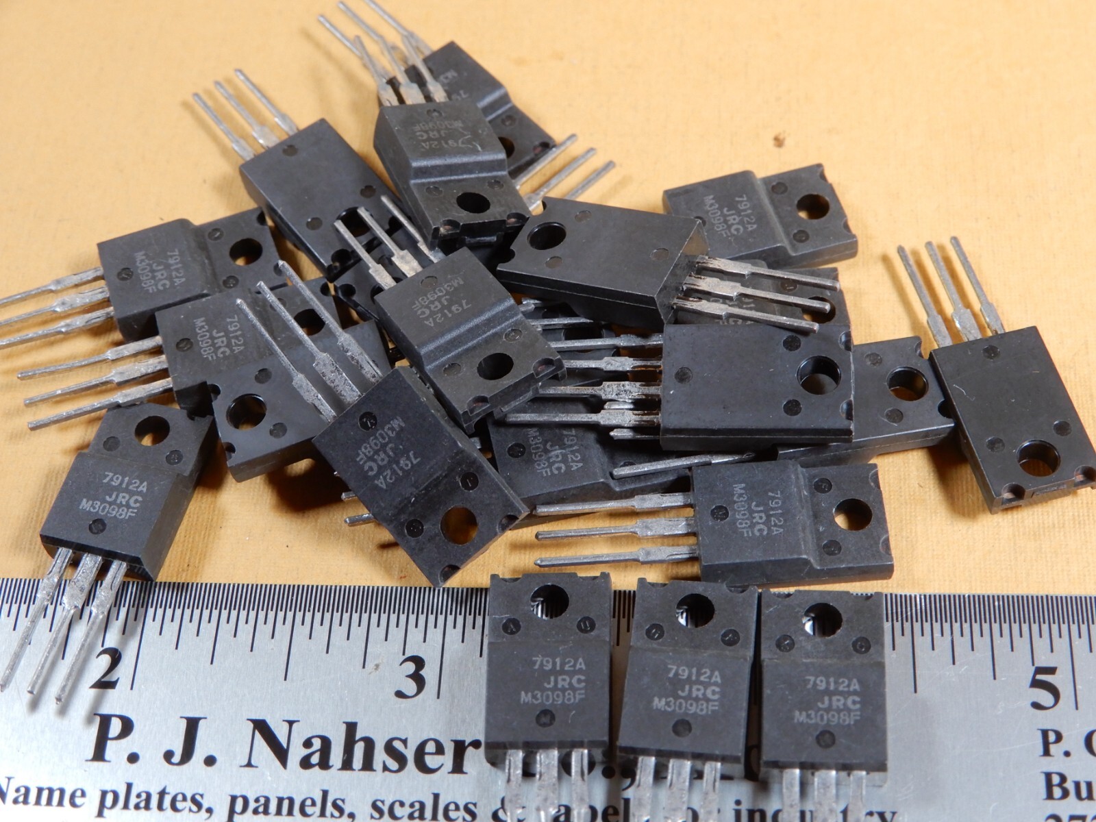JRC 7912A Negative 12V Voltage Regulators Qty 20 NOS 1 Amp