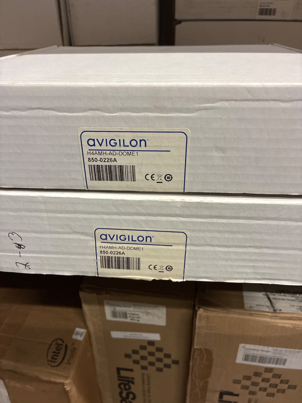 Avigilon H4AMH-AD-DOME1 Surface Mounting Bracket