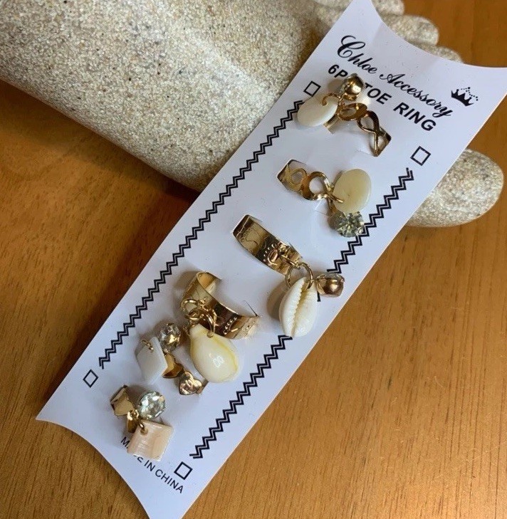 NWT Gold 6-Piece Adjustable Sea Shell Toe Ring Set
