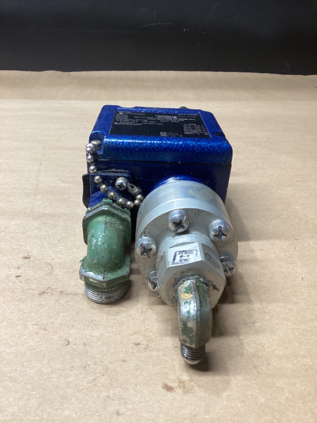 ITT NEO-DYN DIFF. PRESSURE SWITCH 160P4S147 MFR98087 #112G80PR7