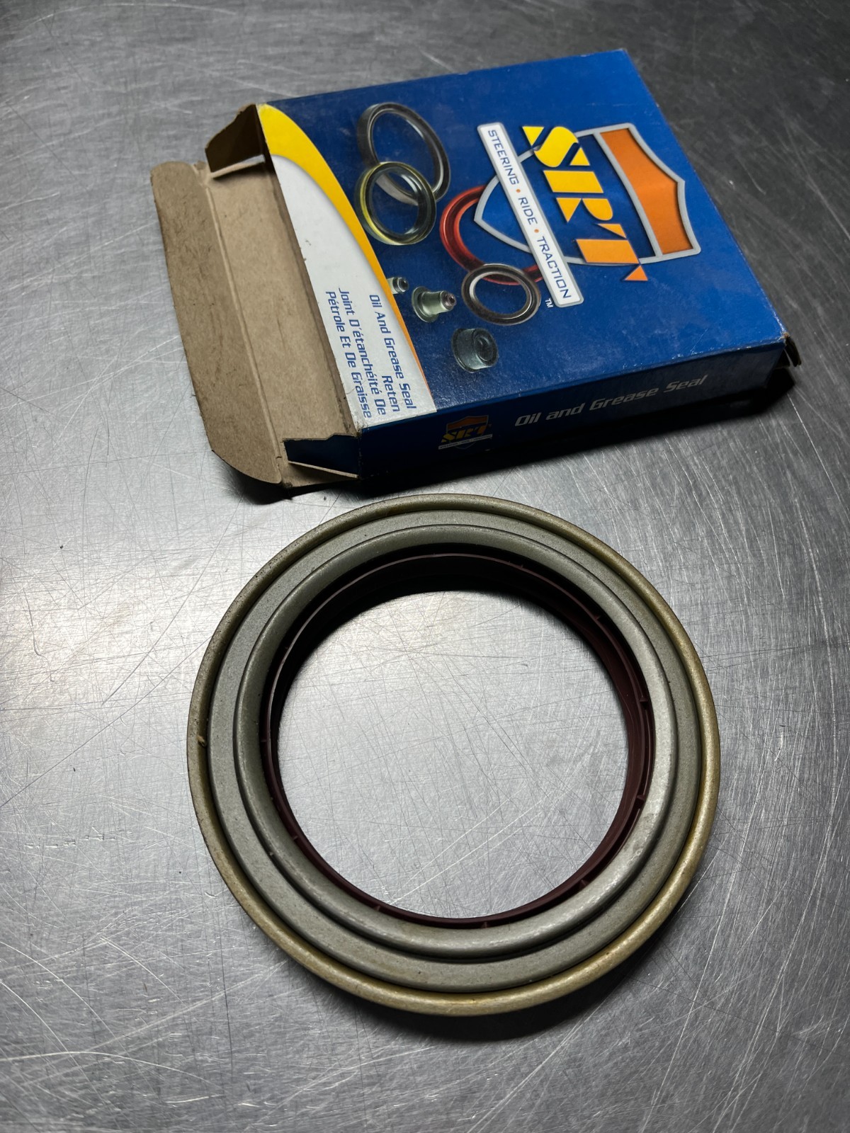 F710454 SRT SEAL