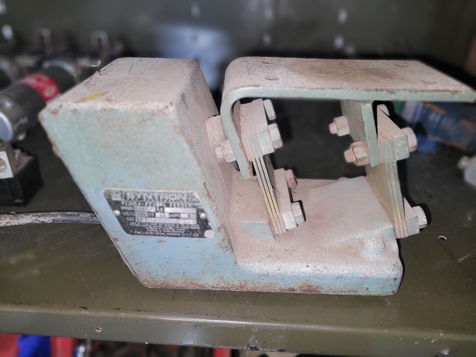 Syntron F-T01-A Magnetic Vibrating Feeder assembly
