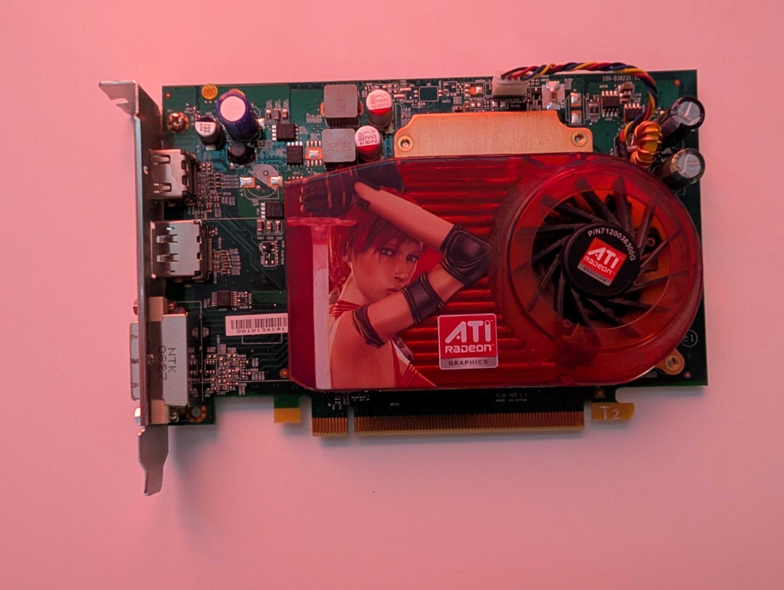 ATI Radeon 102-B38201 DVI/HDMI 256MB Graphics Card