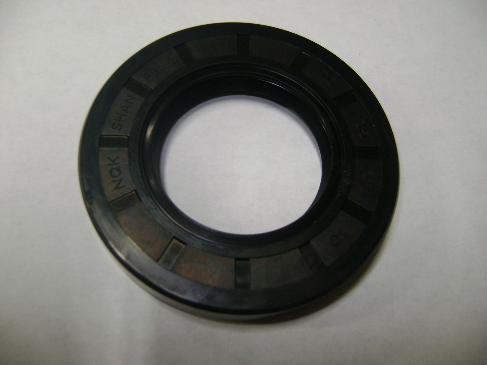 NEW TC 35X63X10 DOUBLE LIPS METRIC OIL / DUST SEAL WITH GARTER SPRING