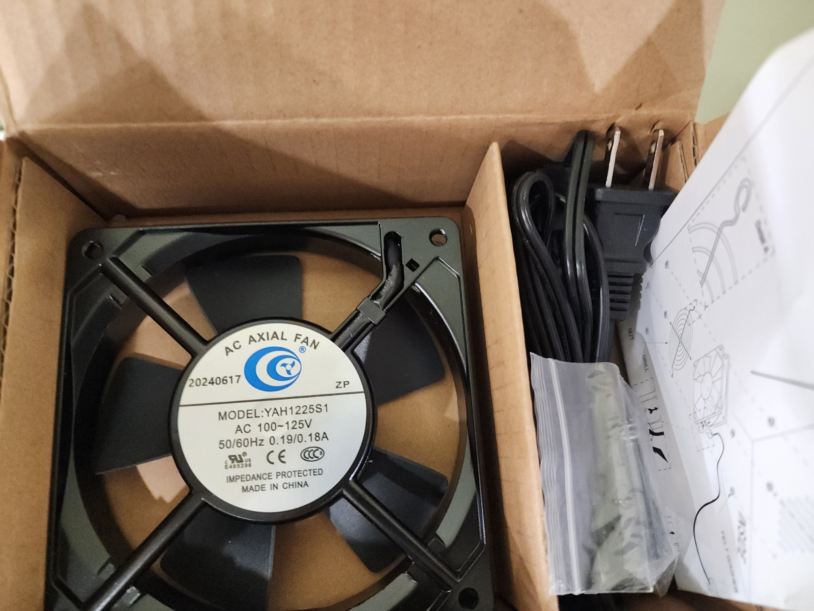Global Industrial #249189 Computer Cabinet AC Fan Kit