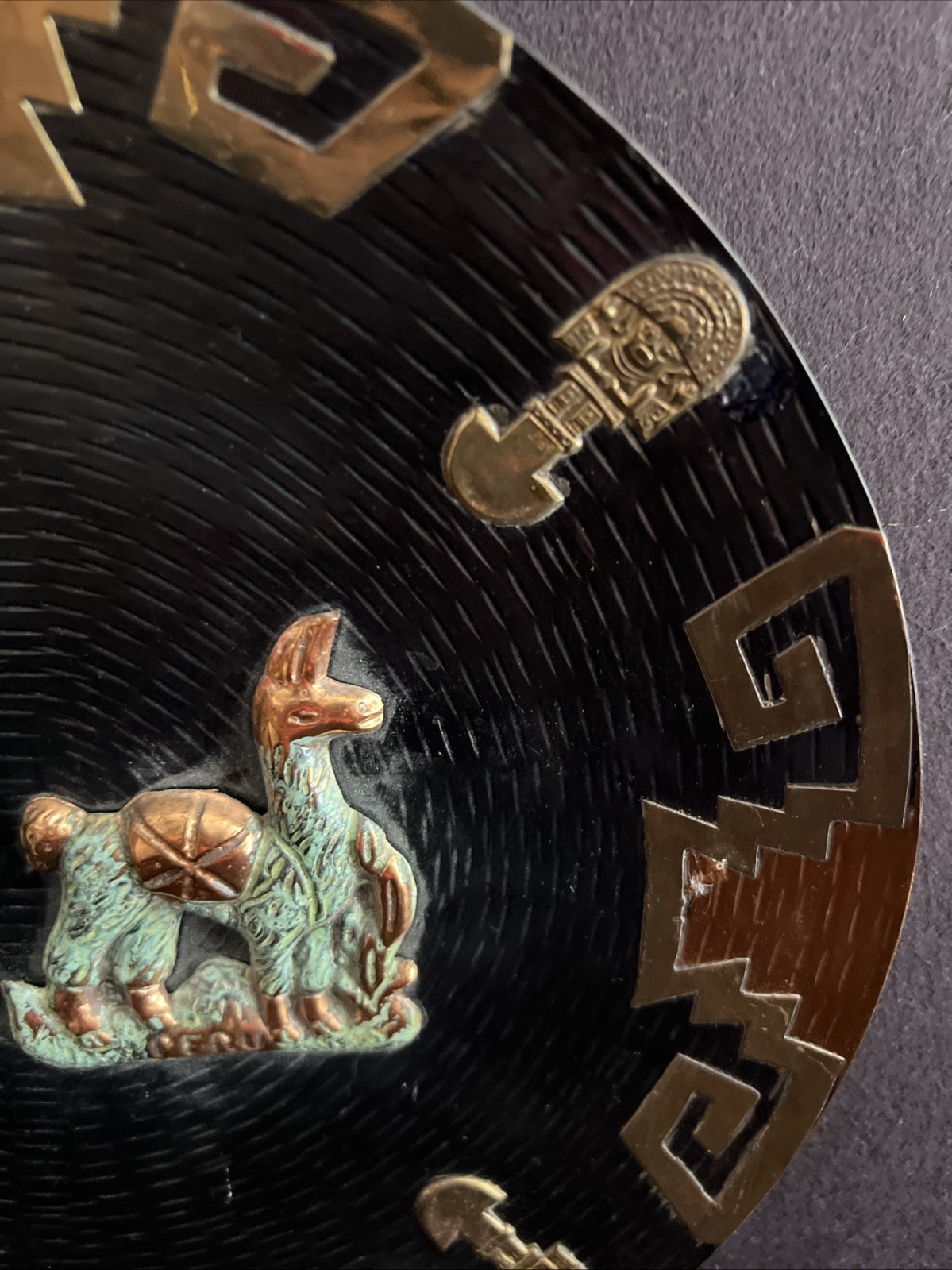 VINTAGE PERUVIAN HANDMADE WALL PLATE BRASS/COPPER