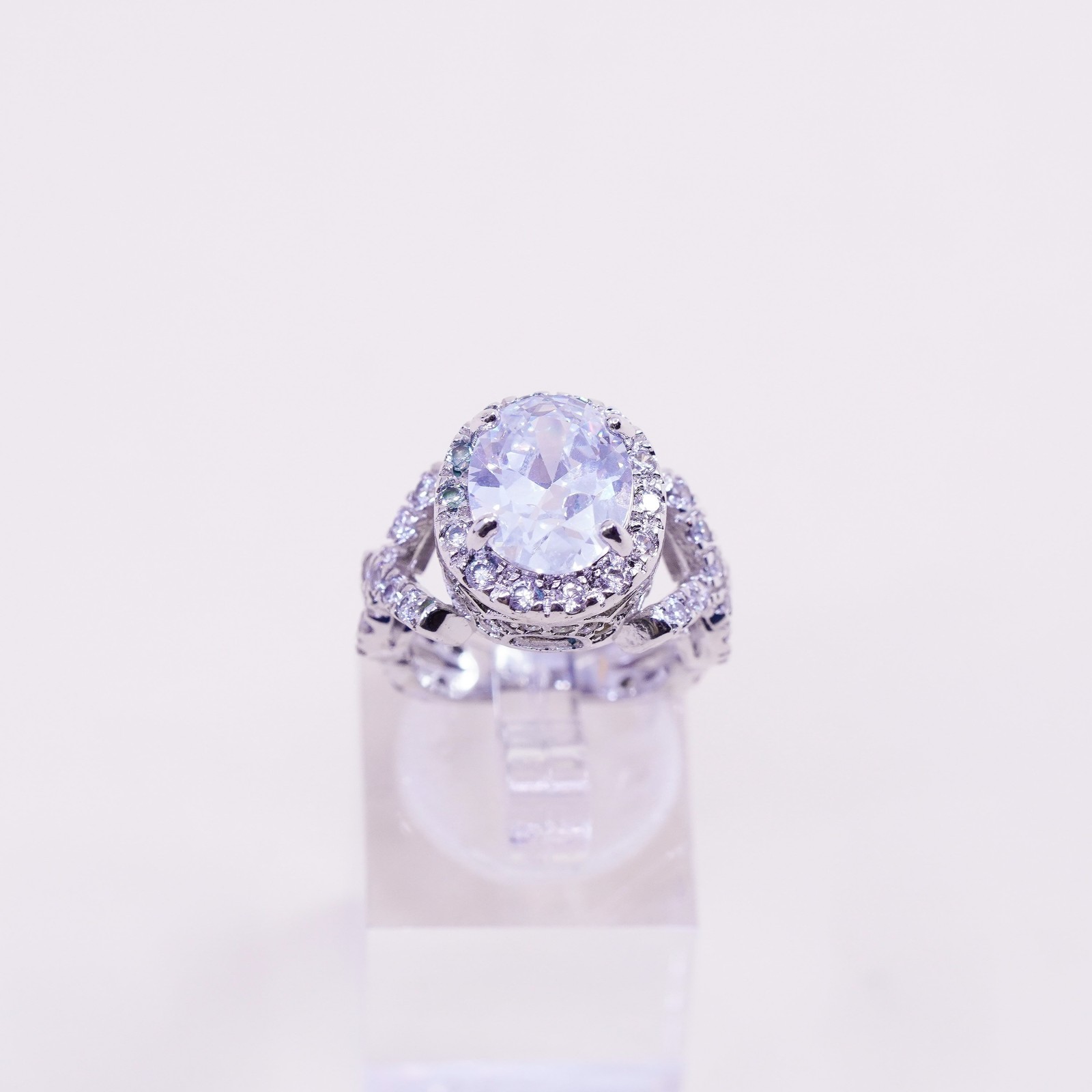 Size 4.75, Sterling silver ring, 925 silver cluster round crystal CZ cluster