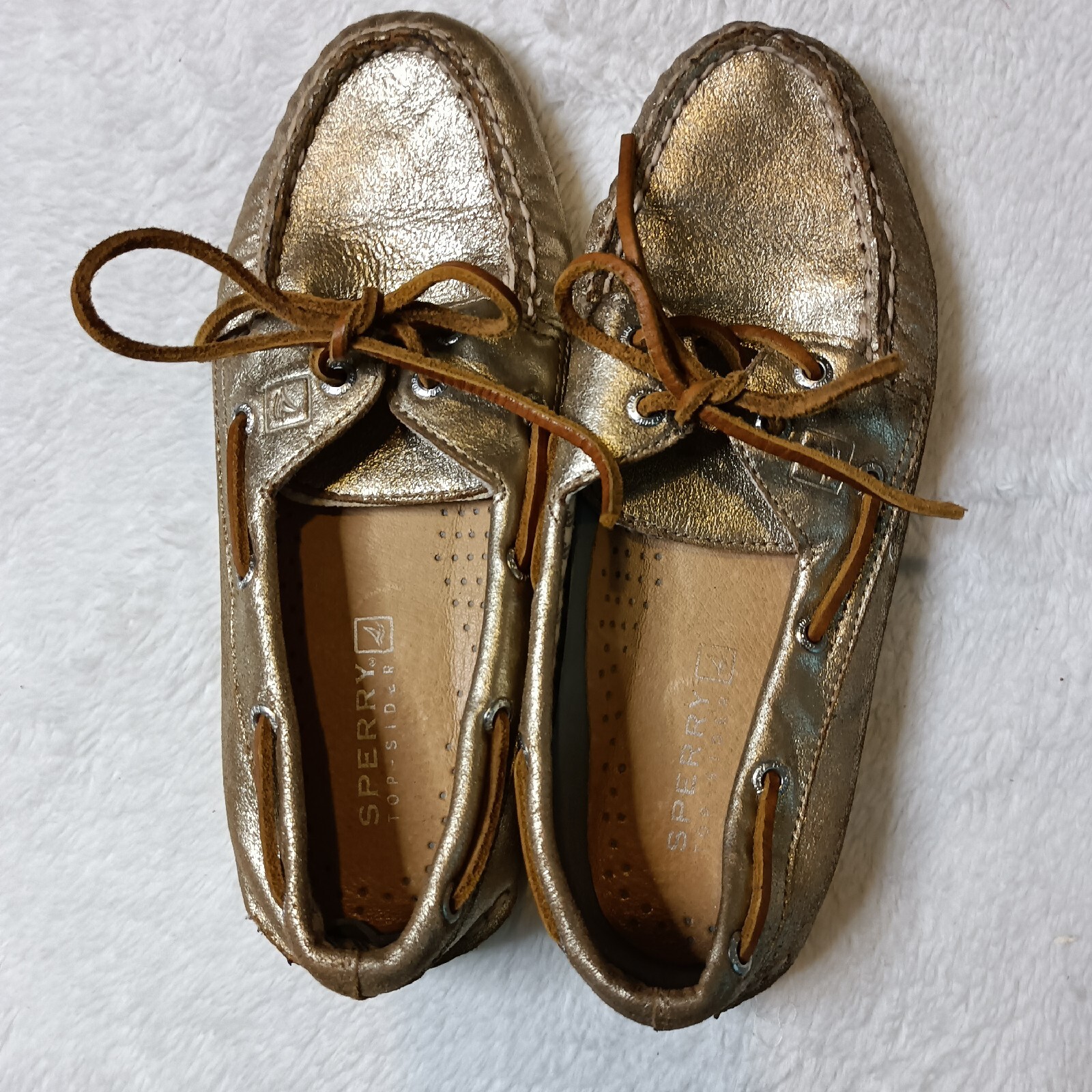 SPERRY TOP SIDER A/O PLATINUM METALLIC WOMENS FLAT BOAT SHOE Size 6 MEDIUM