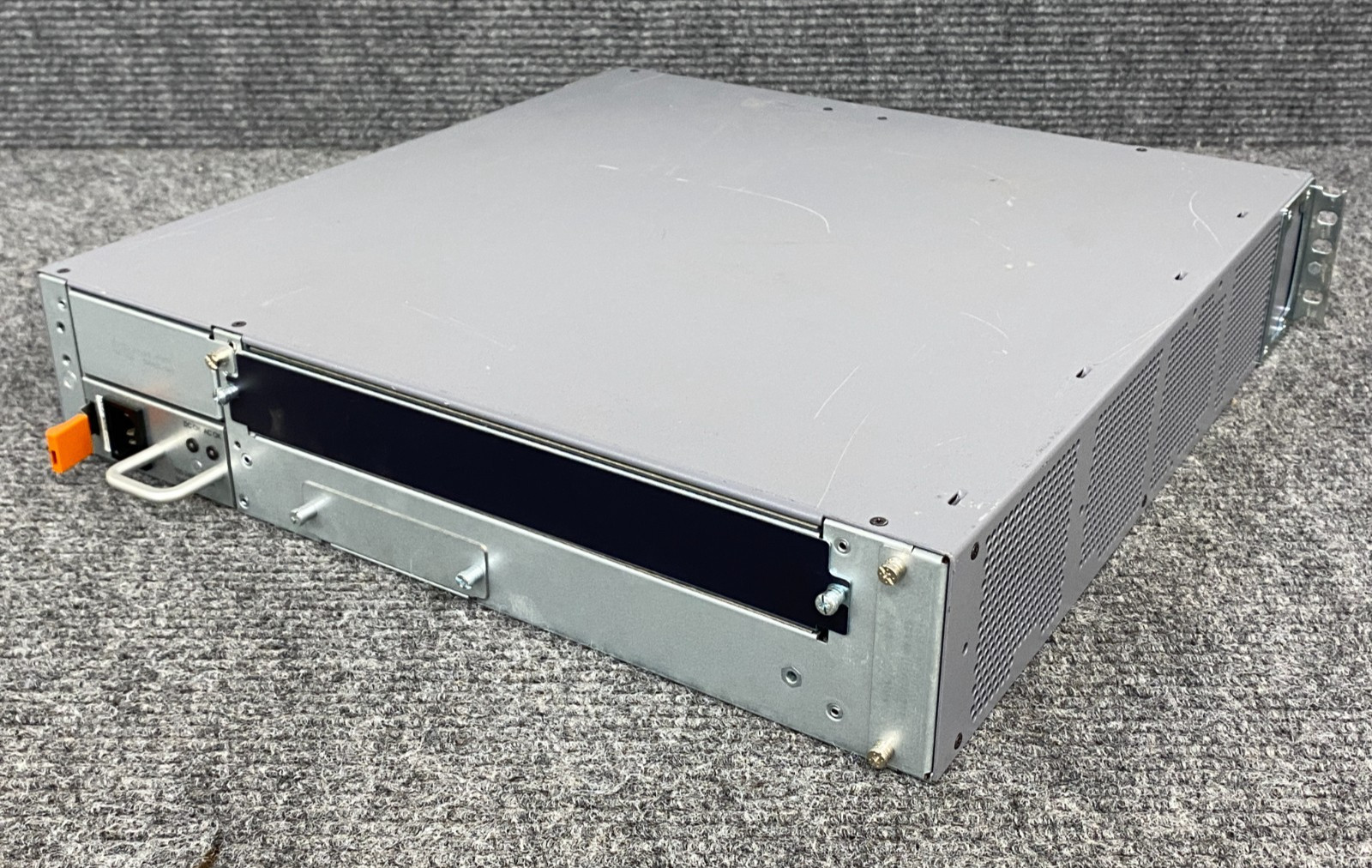 Juniper Networks SRX550 Firewall Security Services Gateway, PSU w/ Cord, As Is