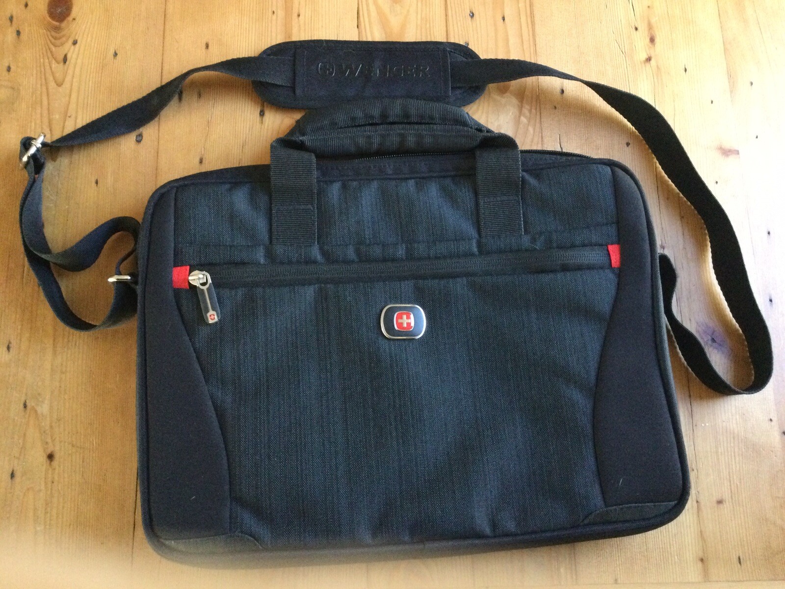 Wegner Swiss Army Nylon Lightweight Laptop Crossbody Bag