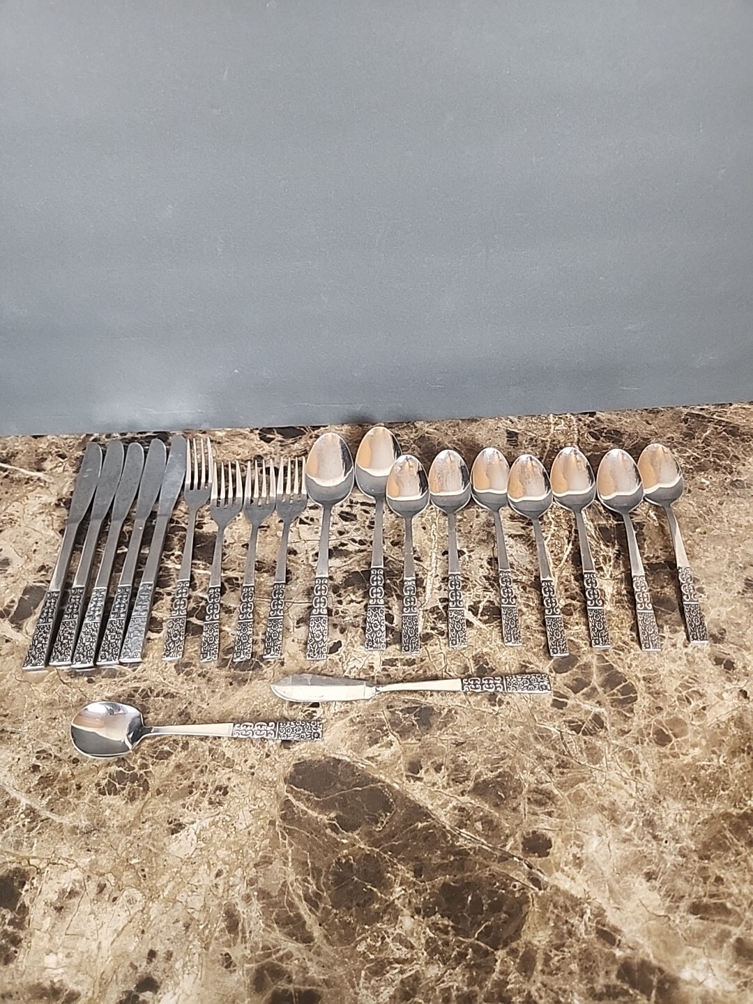 Lot Of 20 Japan Stainless Flatware UNF199 Unknown Pattern Forks Spoons Knife