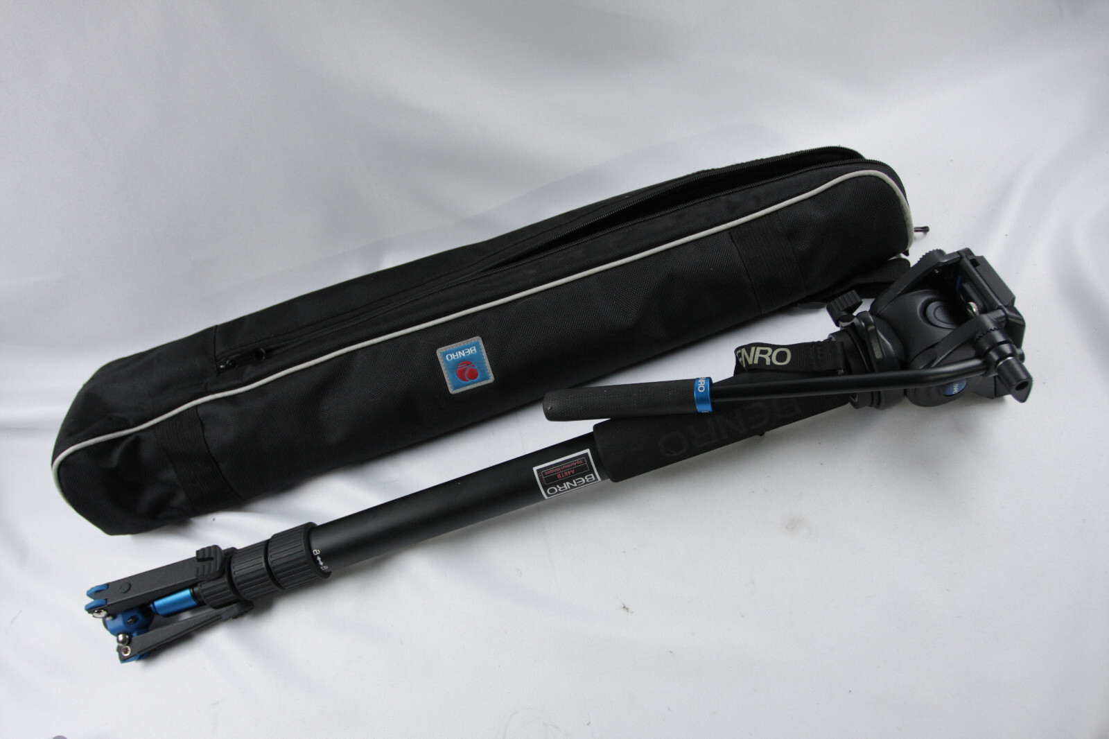 Benro A48TBS4 Video Tripod/monopod  Kit with Head  / 27-73" /load 8.82 lbs