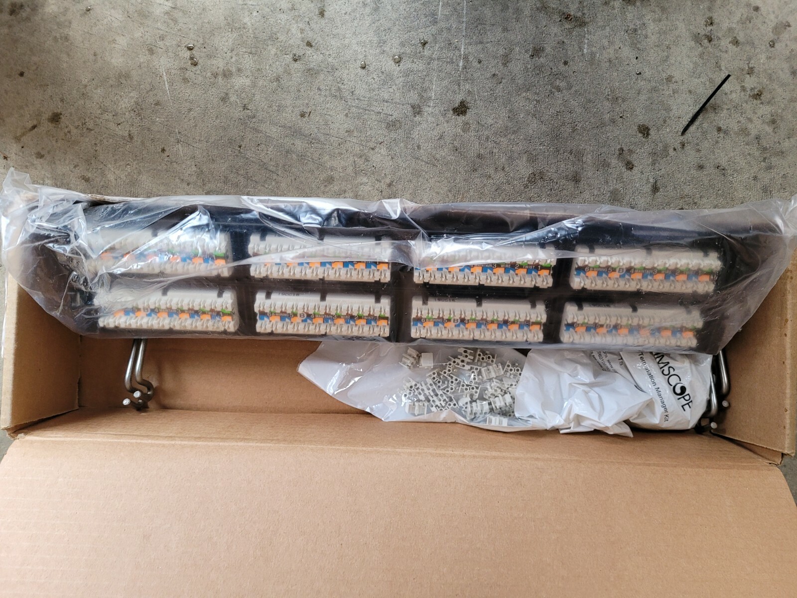 New CommScope SYSTIMAX 1100 Universal PS Patch Panel 48 Port 2RU MSRP $600+