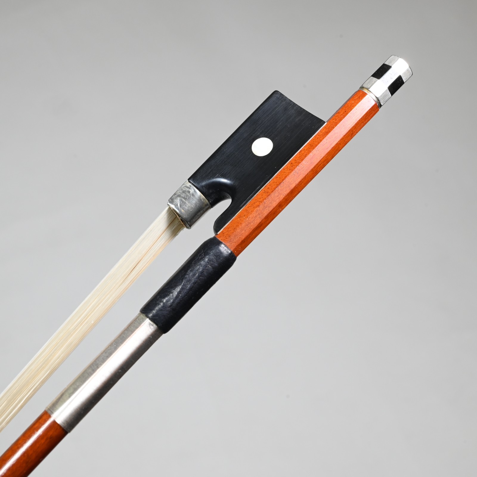 TAKASU Violin Bow (Intermediate), 4/4, Japan - Pernambuco