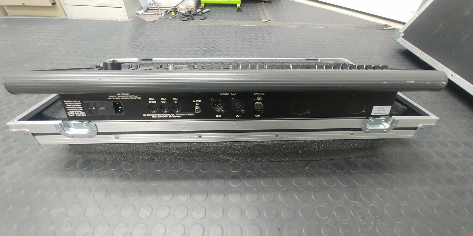 NSI - Leviton MC7524 Lighting controller with road case